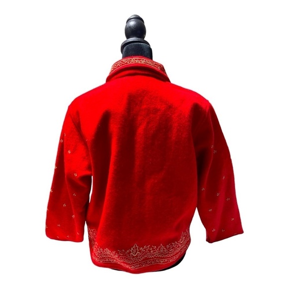 Vintage New Direction Red and Gold embroidered Blazer size S made in India - Picture 3 of 9